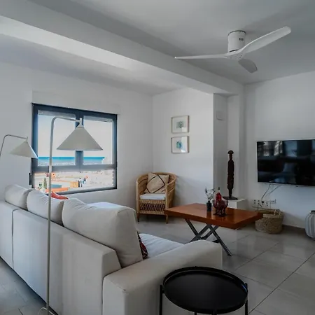 Apartment Denia, 5 Min Port, View Of De Castle, Smart Tv Denia