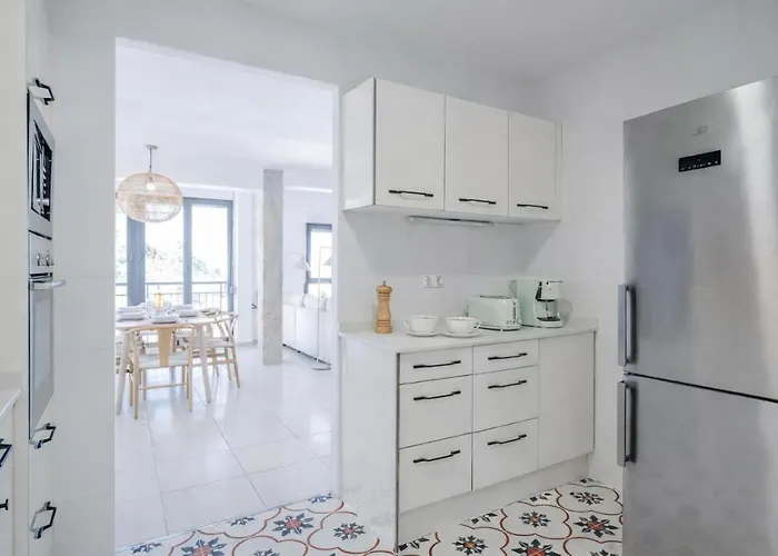 Apartment Denia, 5 Min Port, View Of De Castle, Smart Tv *