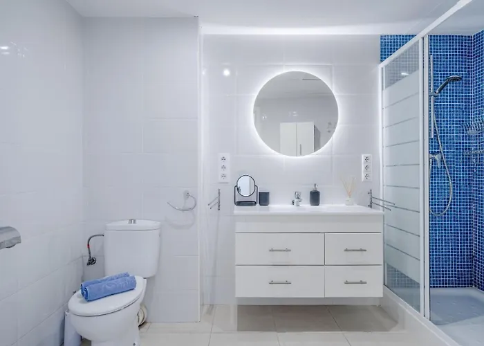 Apartment Denia, 5 Min Port, View Of De Castle, Smart Tv *