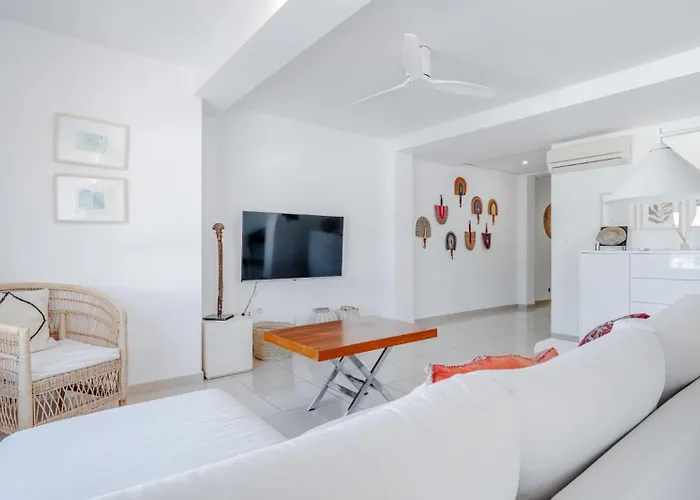 Denia, 5 Min Port, View Of De Castle, Smart Tv Apartment