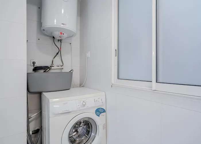 Apartment Denia, 5 Min Port, View Of De Castle, Smart Tv *